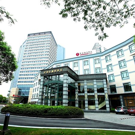 Ramada Plaza By Wyndham Shanghai Caohejing Hotel Esterno foto