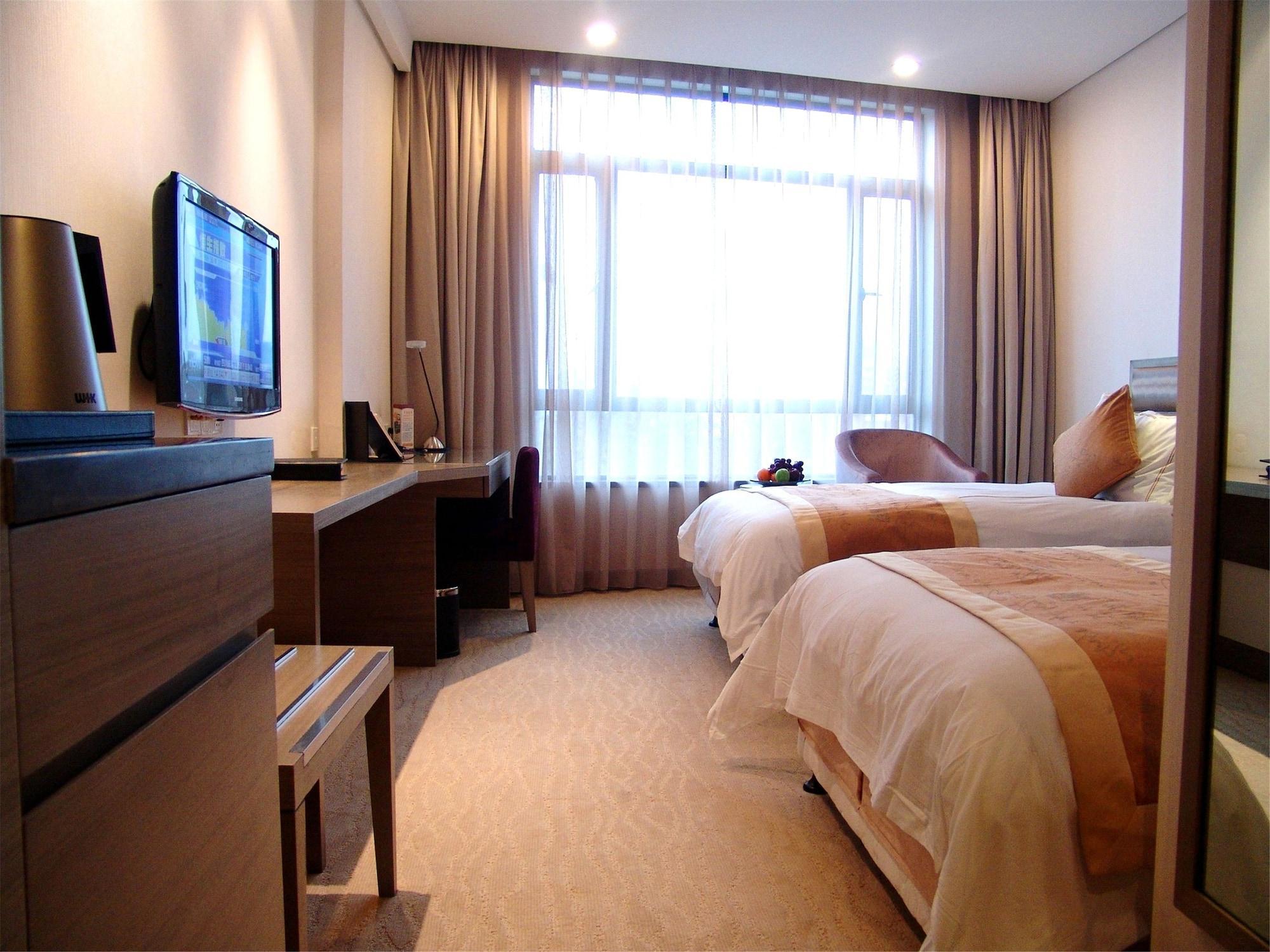 Ramada Plaza By Wyndham Shanghai Caohejing Hotel Esterno foto